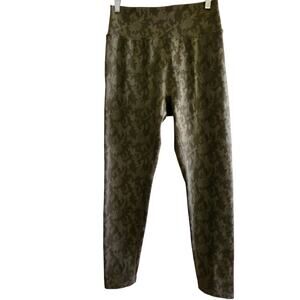 Buff Bunny Camouflage High-Waisted Leggings Size X-Large